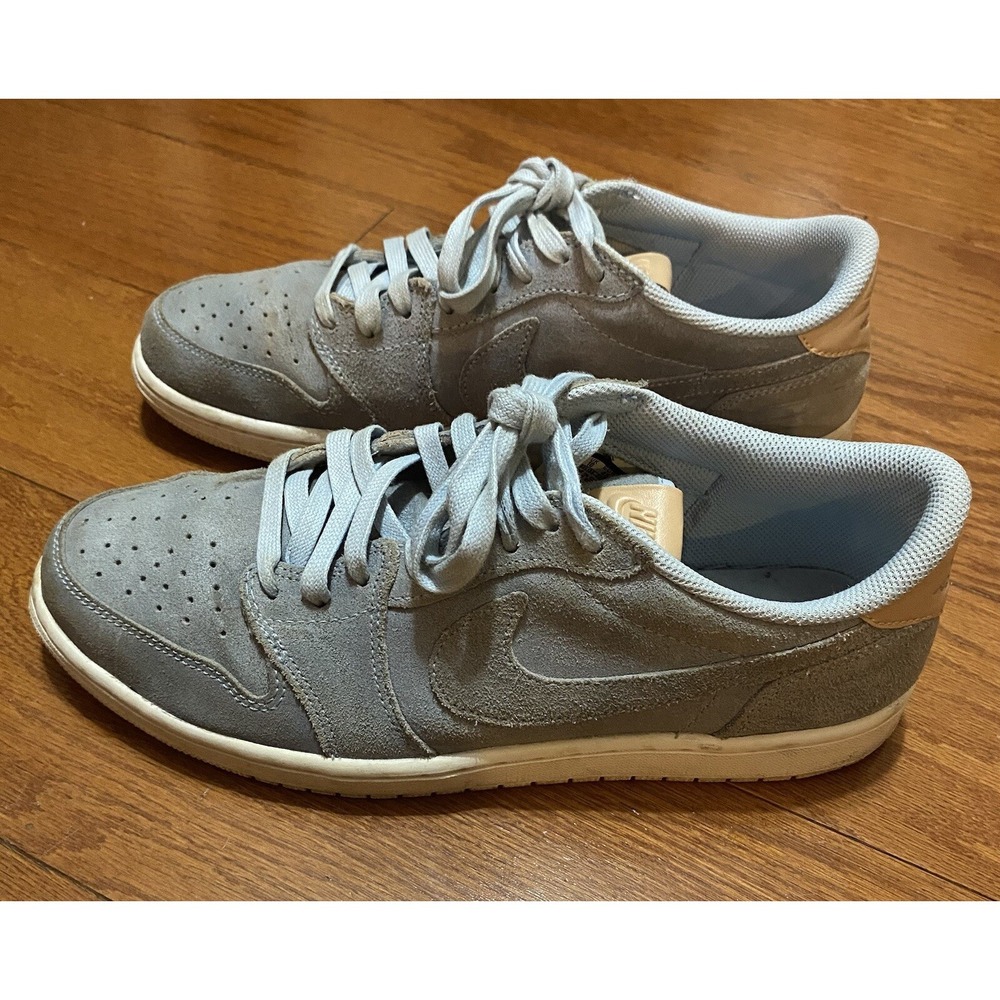 Size 11 - Jordan 1 Retro Low OG Ice Blue 905136-402 Pre-Owned No Box